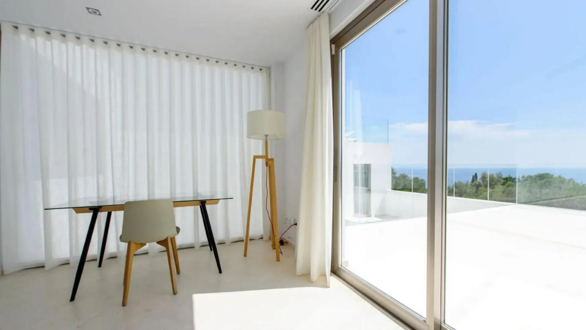 Villa Avinguda Cap Martinet Illes Balears Talamanca  Hiszpania